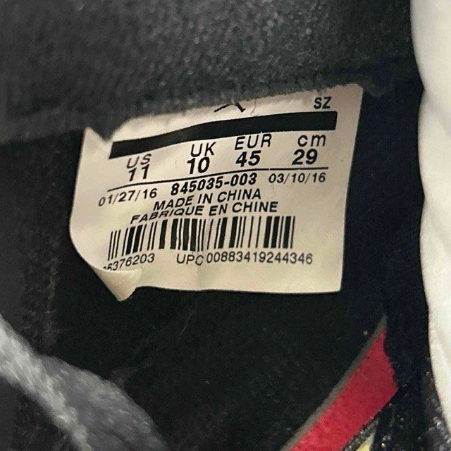 Jordan 5 Retro Black Metallic (2016) - Preowned