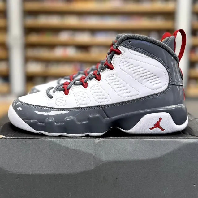 Jordan 9 Retro Fire Red (GS) - Preowned