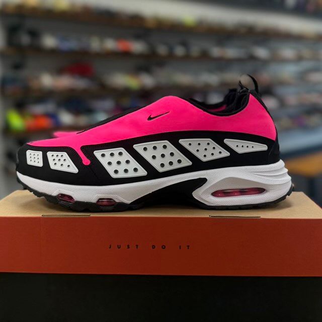 Nike Air Max Sunder Hyper Pink Black (Women's) - Preowned