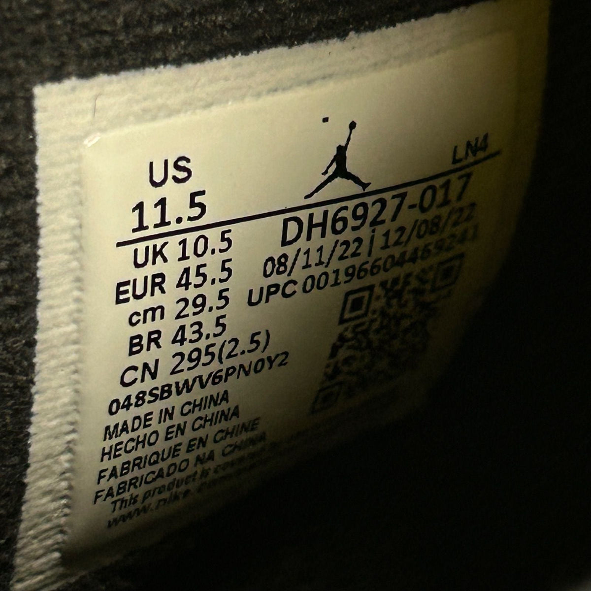 Jordan 4 Retro Thunder (2023) - Preowned
