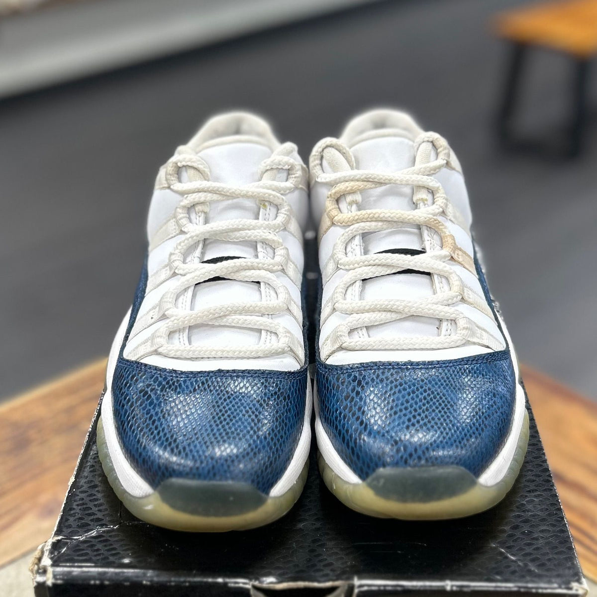 Jordan 11 Retro Low Snake Navy (2019) (GS) - Preowned