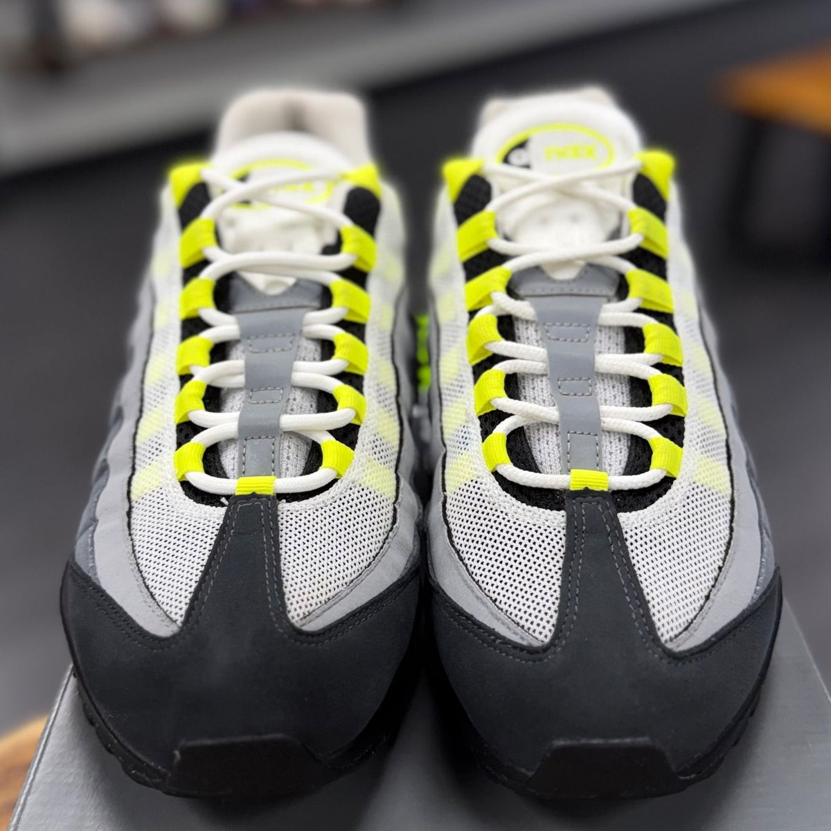 Nike Air Max 95 OG Neon (2020) - Preowned