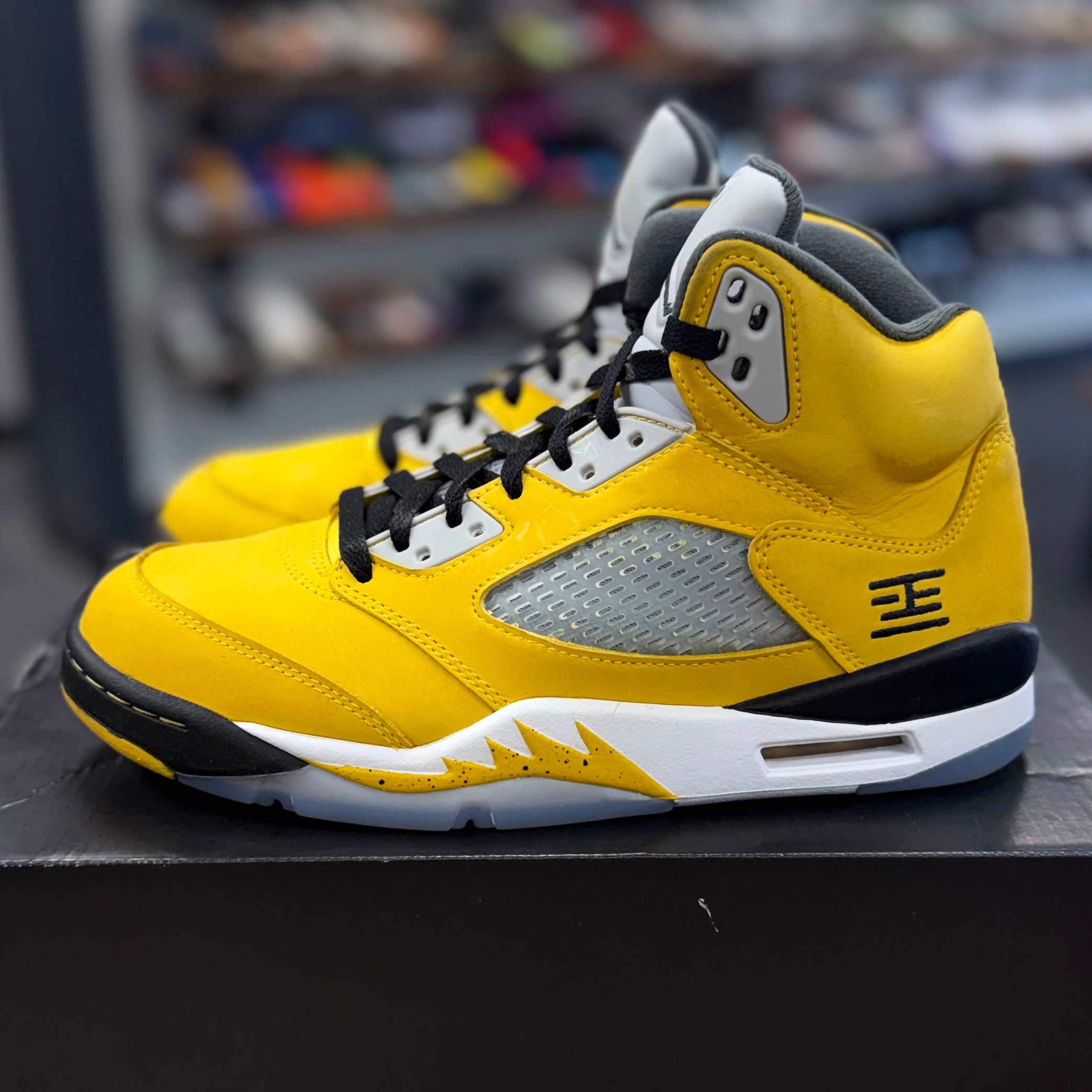Jordan 5 Retro Tokyo T23 (2025) - Preowned