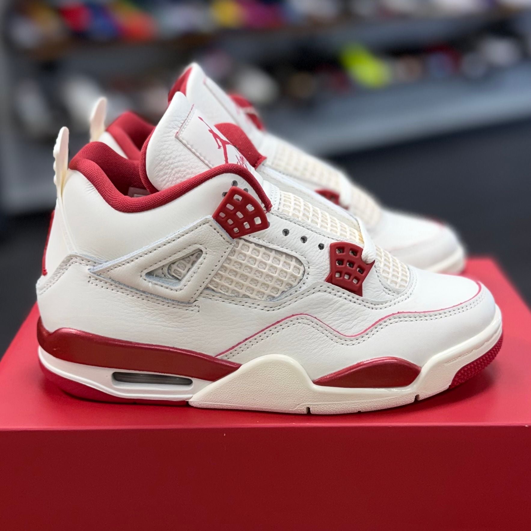 BRAND NEW STEAL - Jordan 4 Retro Valentine's Day Sierra Red (Women's)
