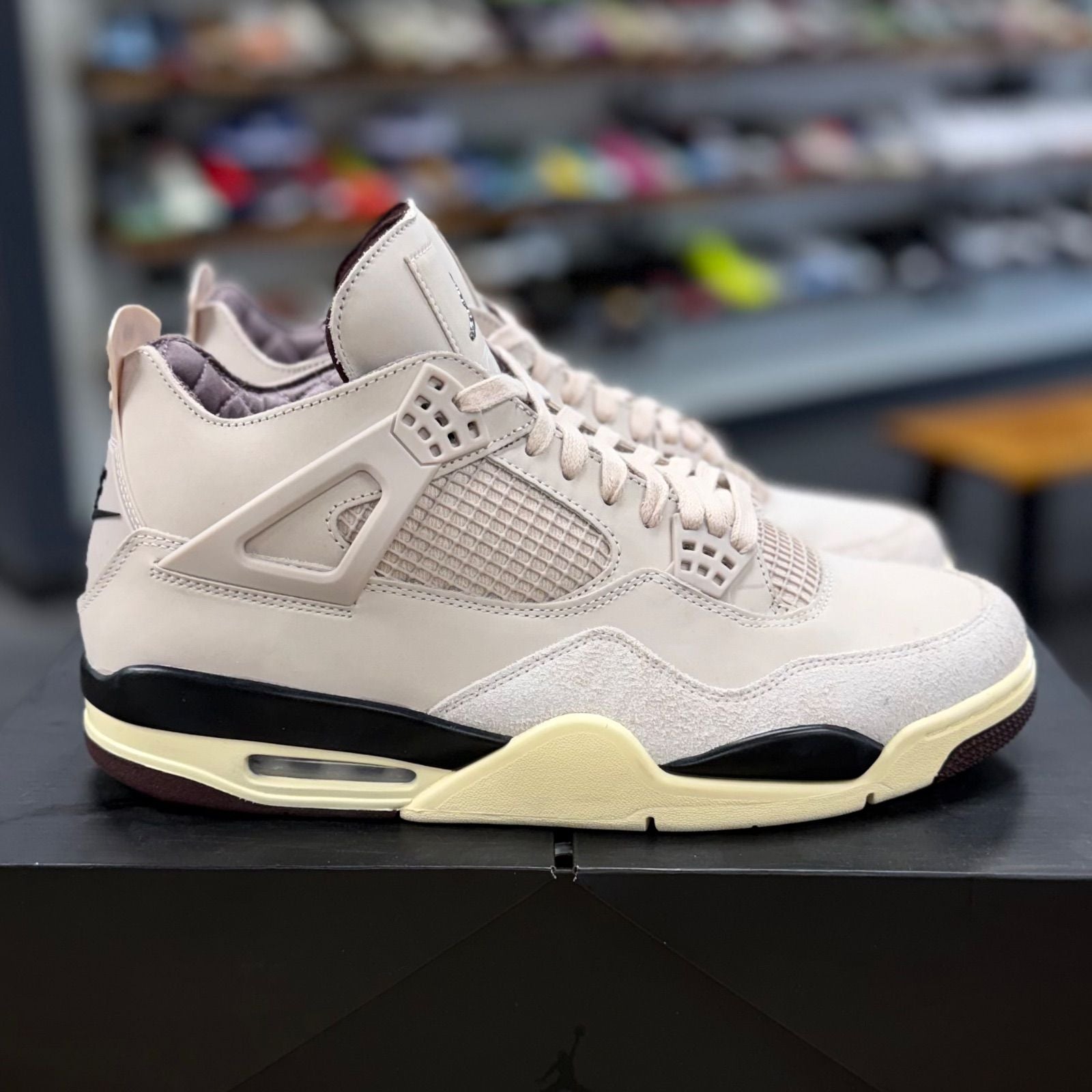 Jordan 4 Retro OG SP A Ma Maniére While You Were Sleeping (Women's) - Preowned