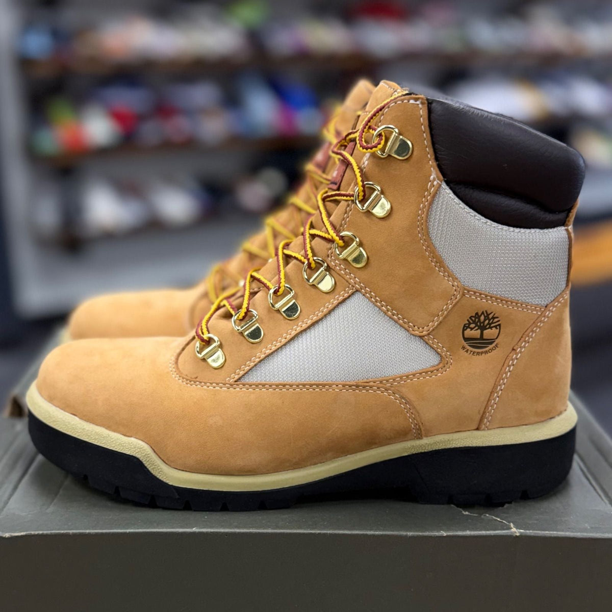 Timberland Waterproof Field Boot Beige - Preowned