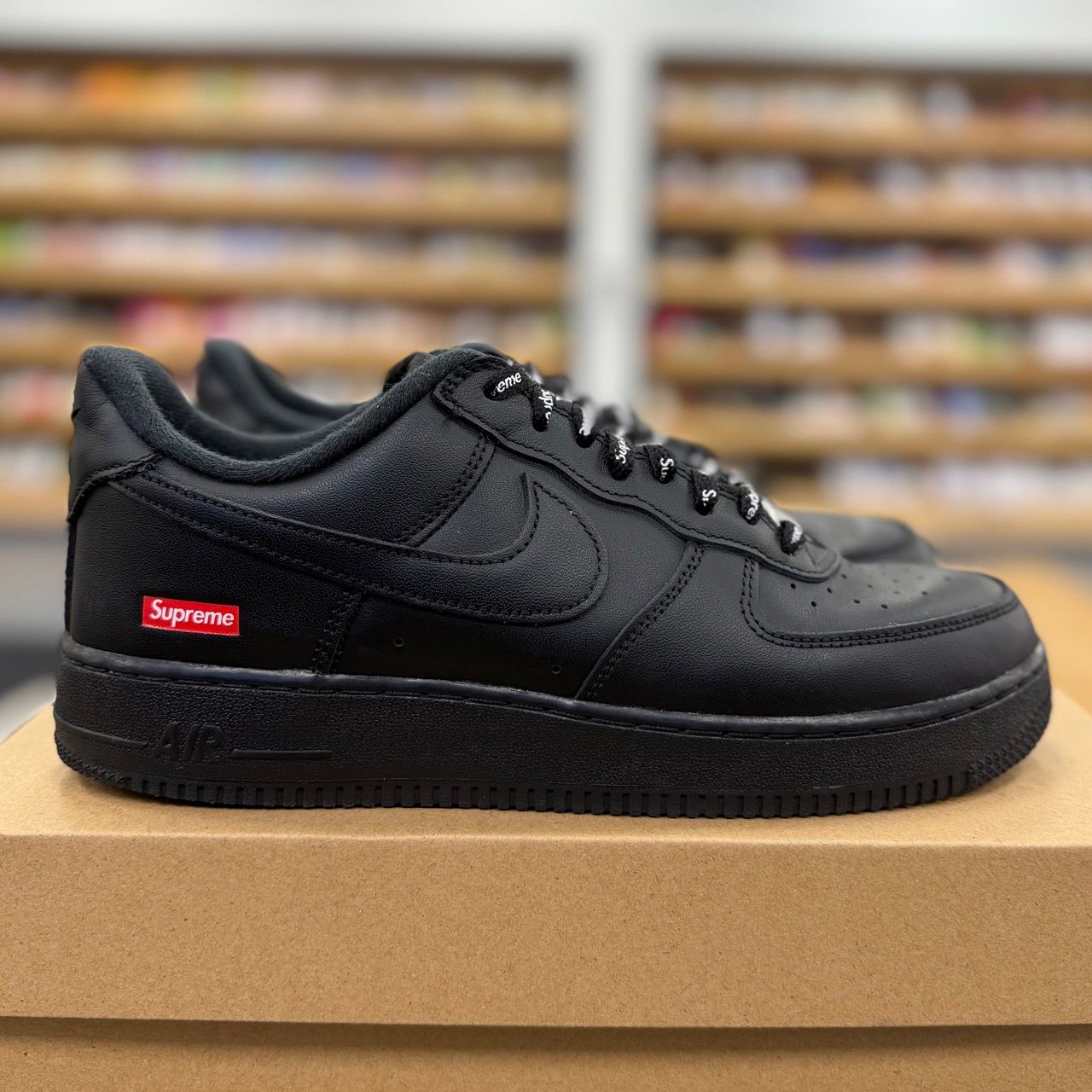 Nike Air Force 1 Low Supreme Black - Preowned