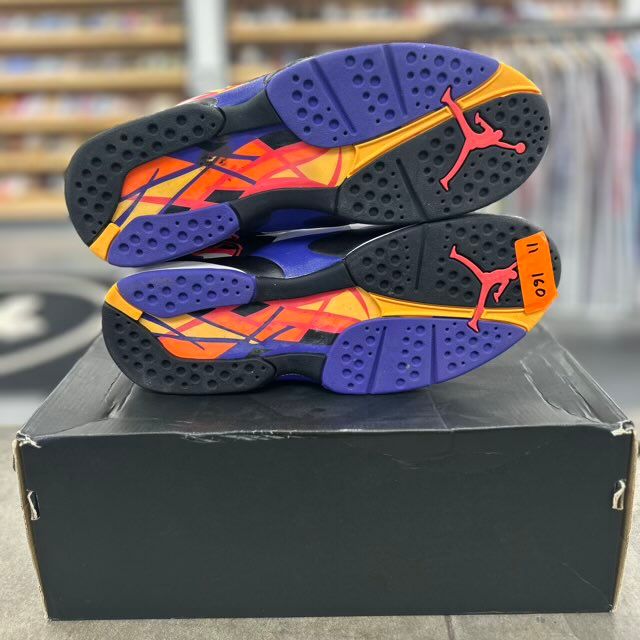 Jordan 8 Retro Three Peat - Preowned