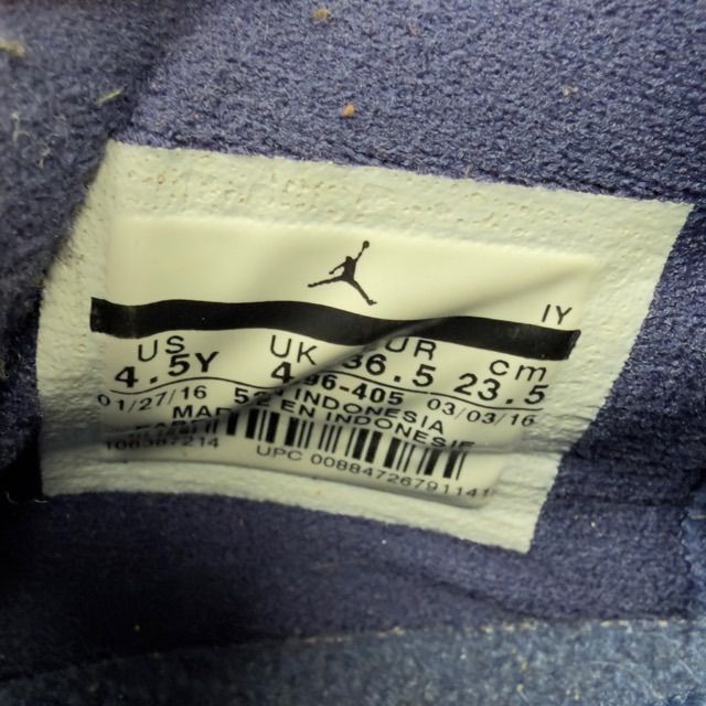 Jordan 11 Retro Low Midnight Navy (GS) - Preowned