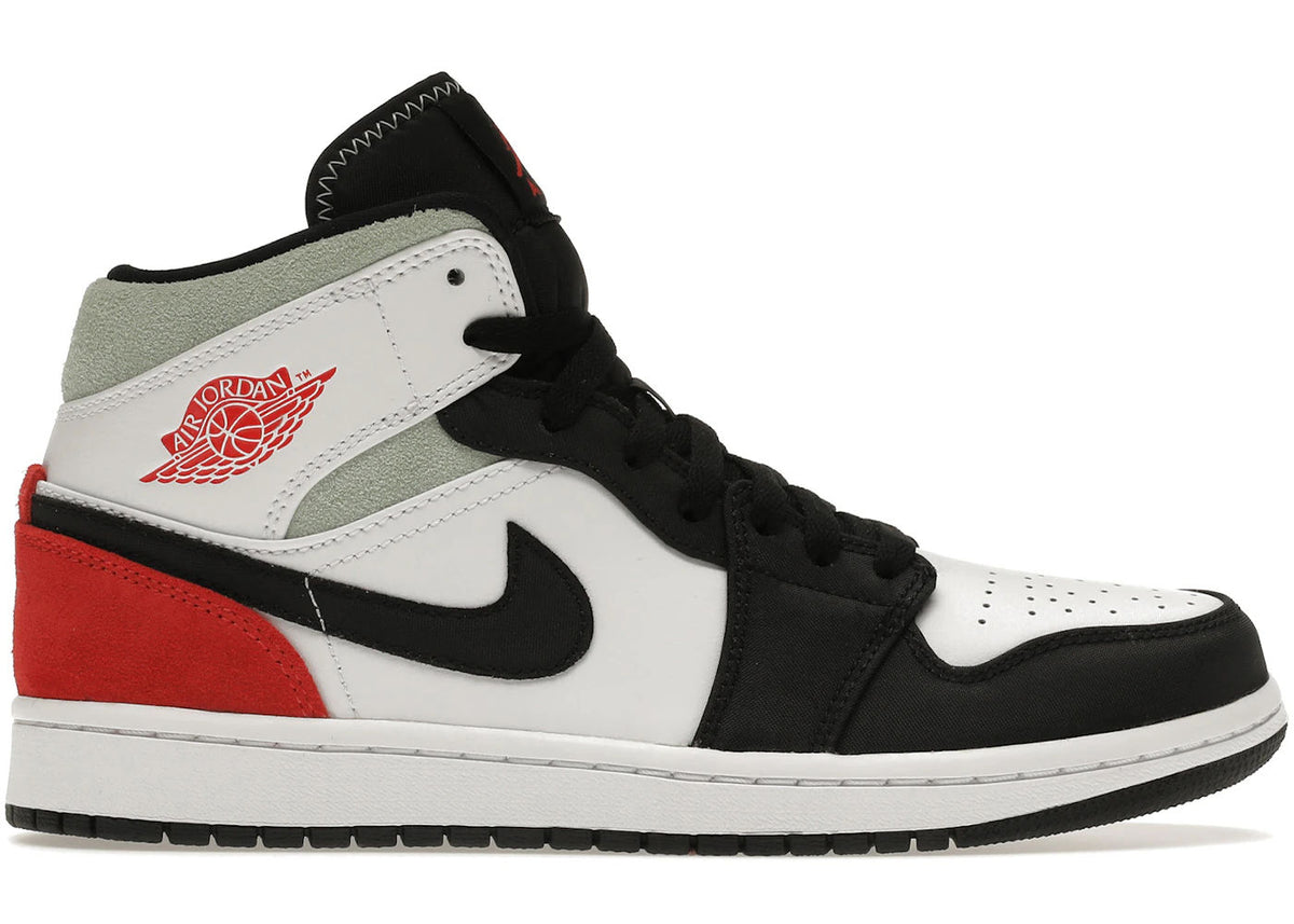 Jordan 1 Mid SE Red Black Toe - Preowned