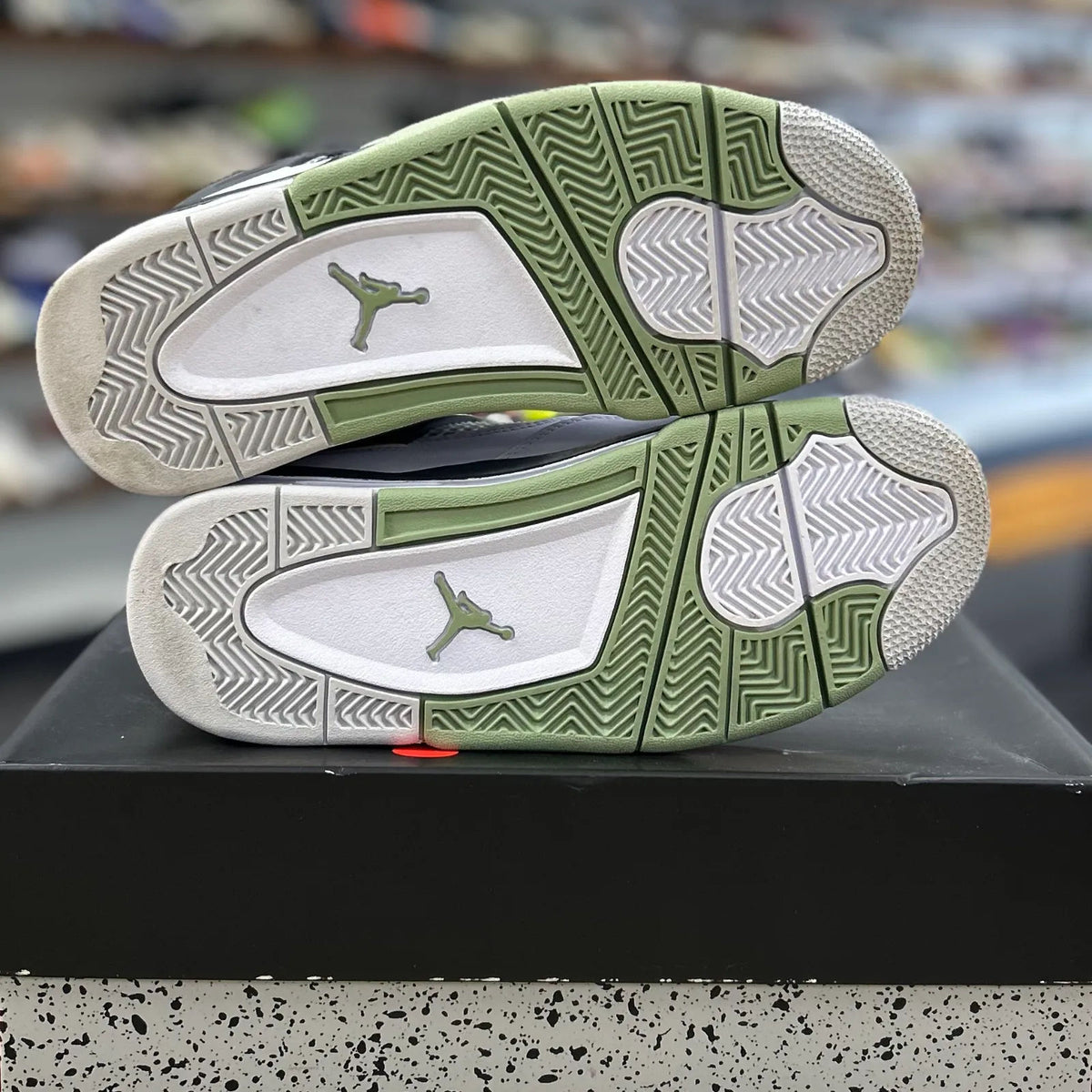 Jordan 4 Retro Seafoam (Women's) - Preowned