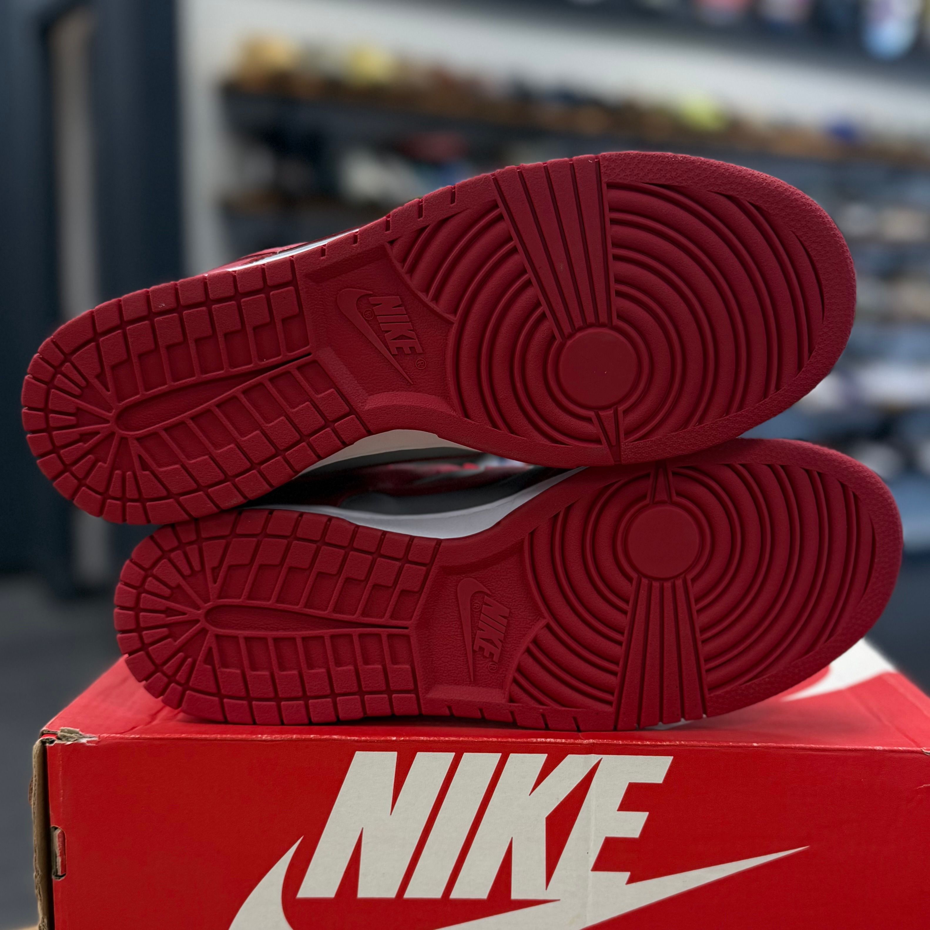 BRAND NEW STEAL - Nike Dunk Low Retro UNLV (2021)
