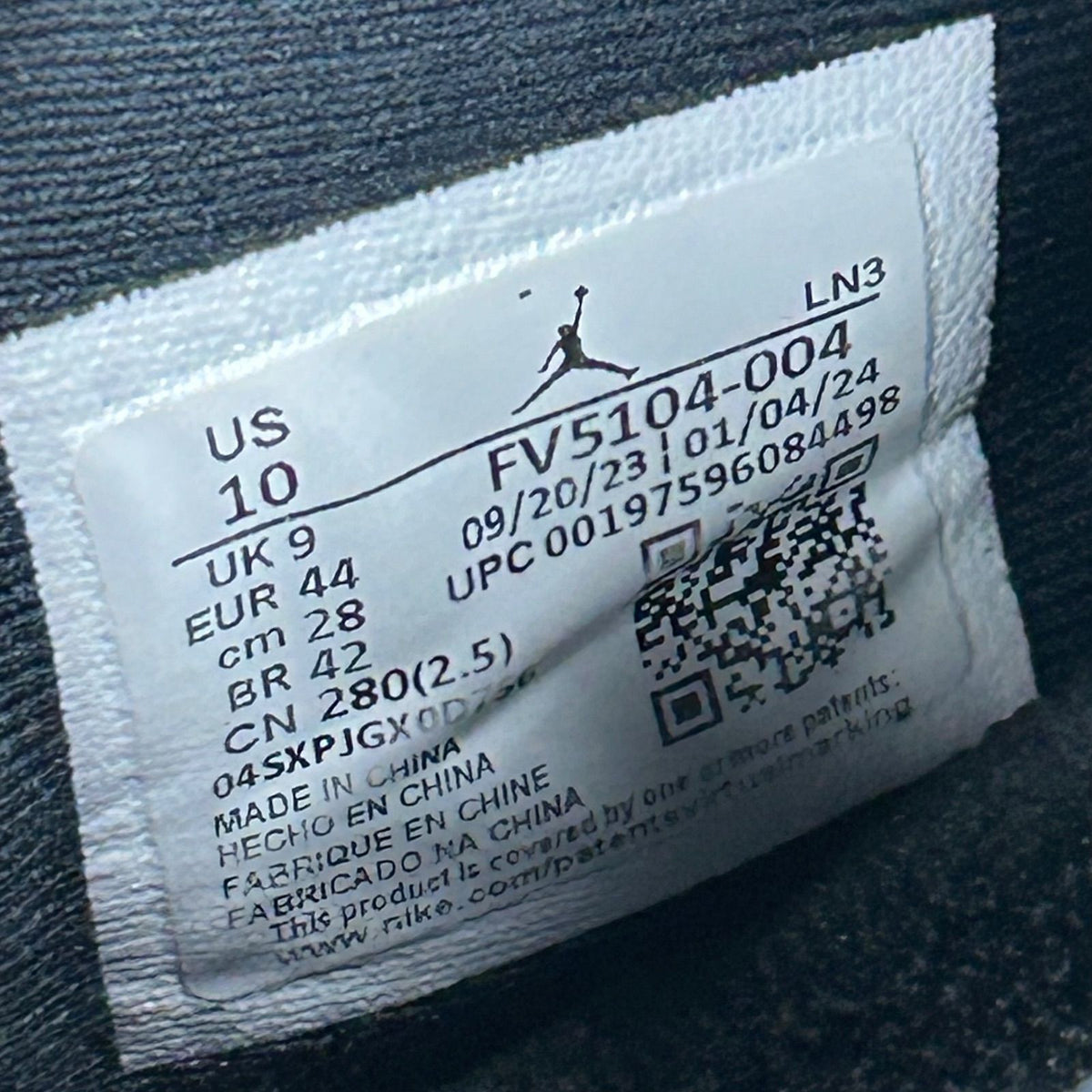 Jordan 11 Retro Low Space Jam - Preowned