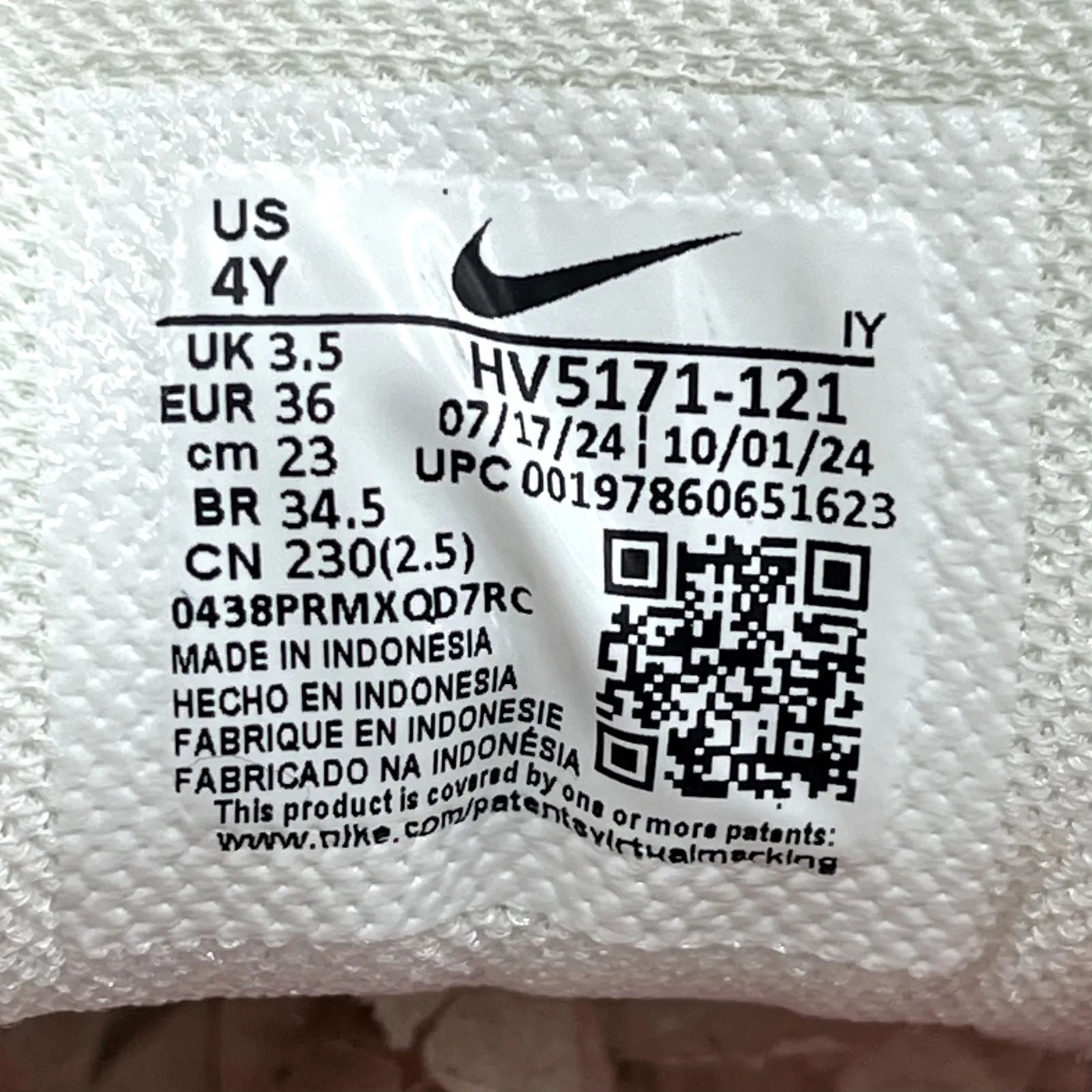 Nike Zoom Vomero 5 Valentine's Day (GS) - Preowned
