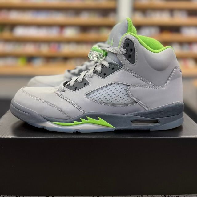 Jordan 5 Retro Green Bean (2022) (GS) - Preowned