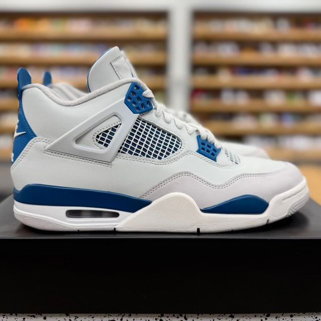 Jordan 4 Retro Military Blue (2024) - Preowned