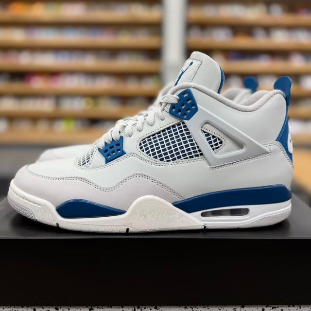 Jordan 4 Retro Military Blue (2024) - Preowned