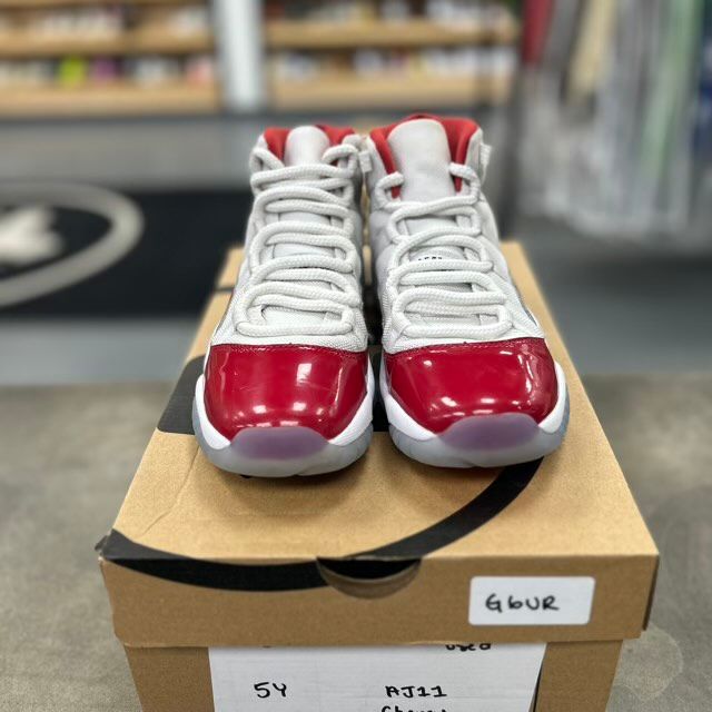 Jordan 11 Retro Cherry (2022) (GS) - Preowned