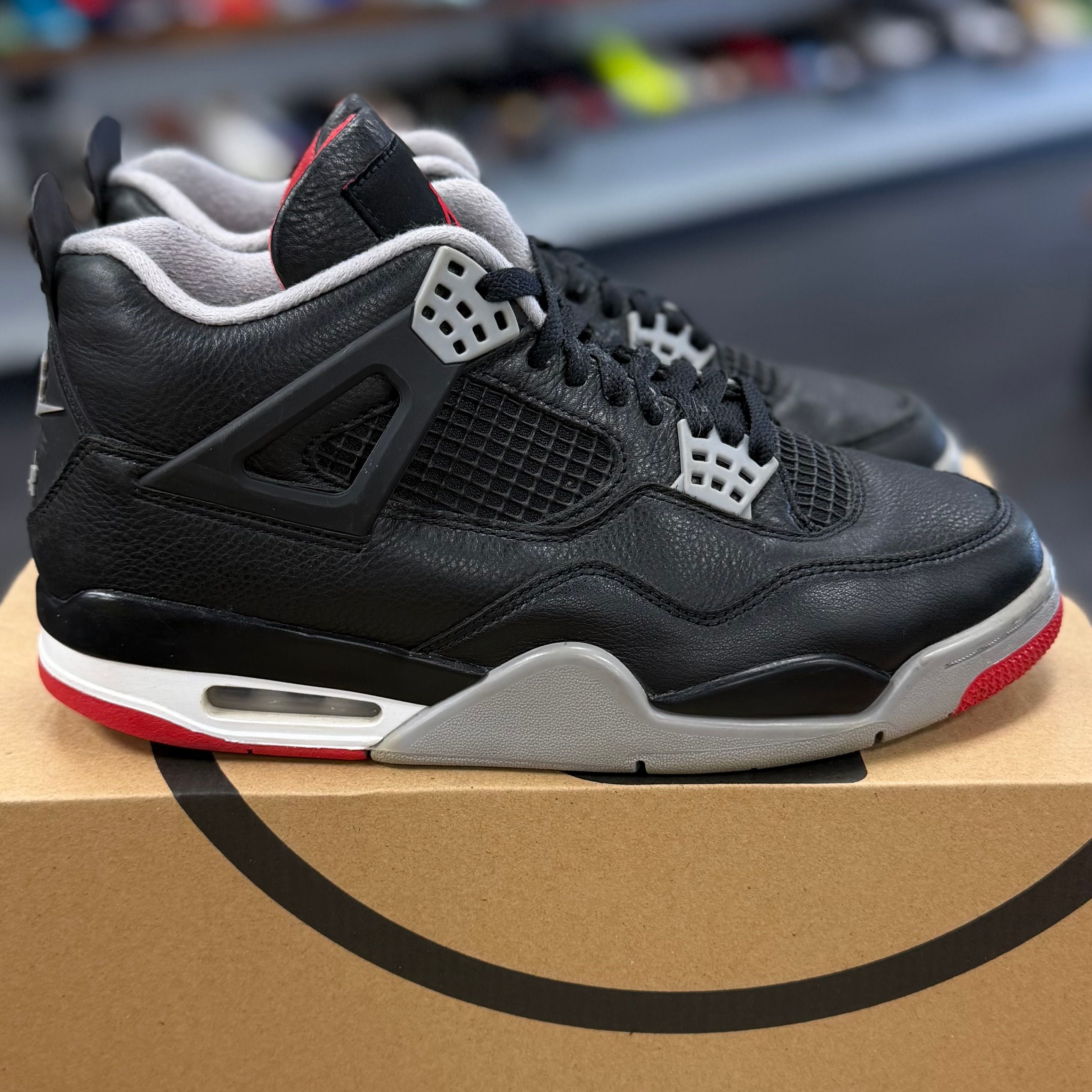 Jordan 4 Retro Bred Reimagined - Preowned