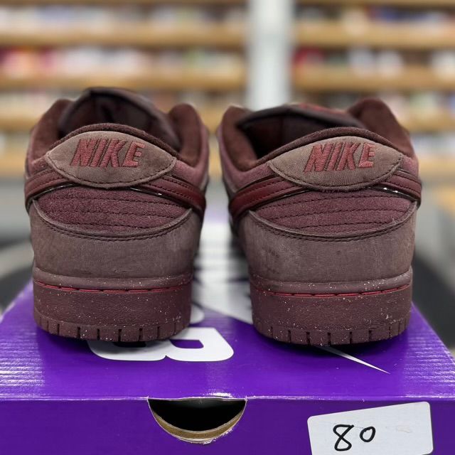 Nike SB Dunk Low City of Love Burgundy Crush - Preowned