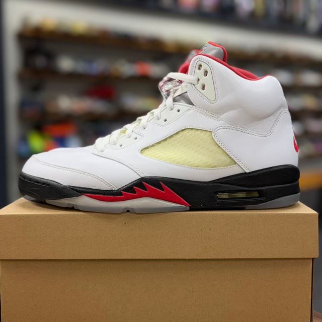 Jordan 5 Retro Fire Red Silver Tongue (2020) - Preowned