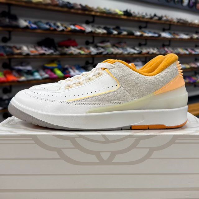 Jordan 2 Retro Low Craft Melon Tint - Preowned