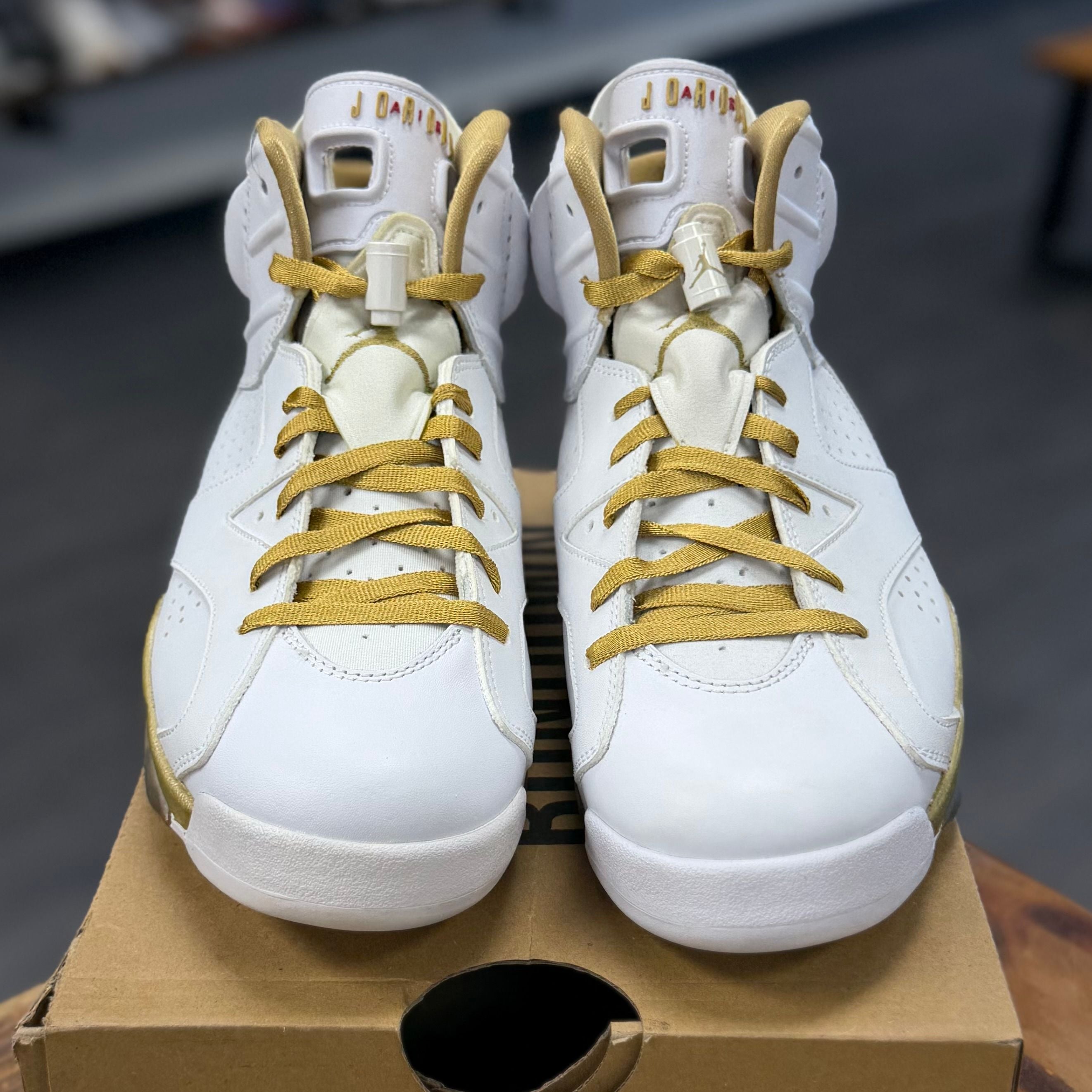BRAND NEW STEAL - Jordan 6 Retro Golden Moments Pack (6)