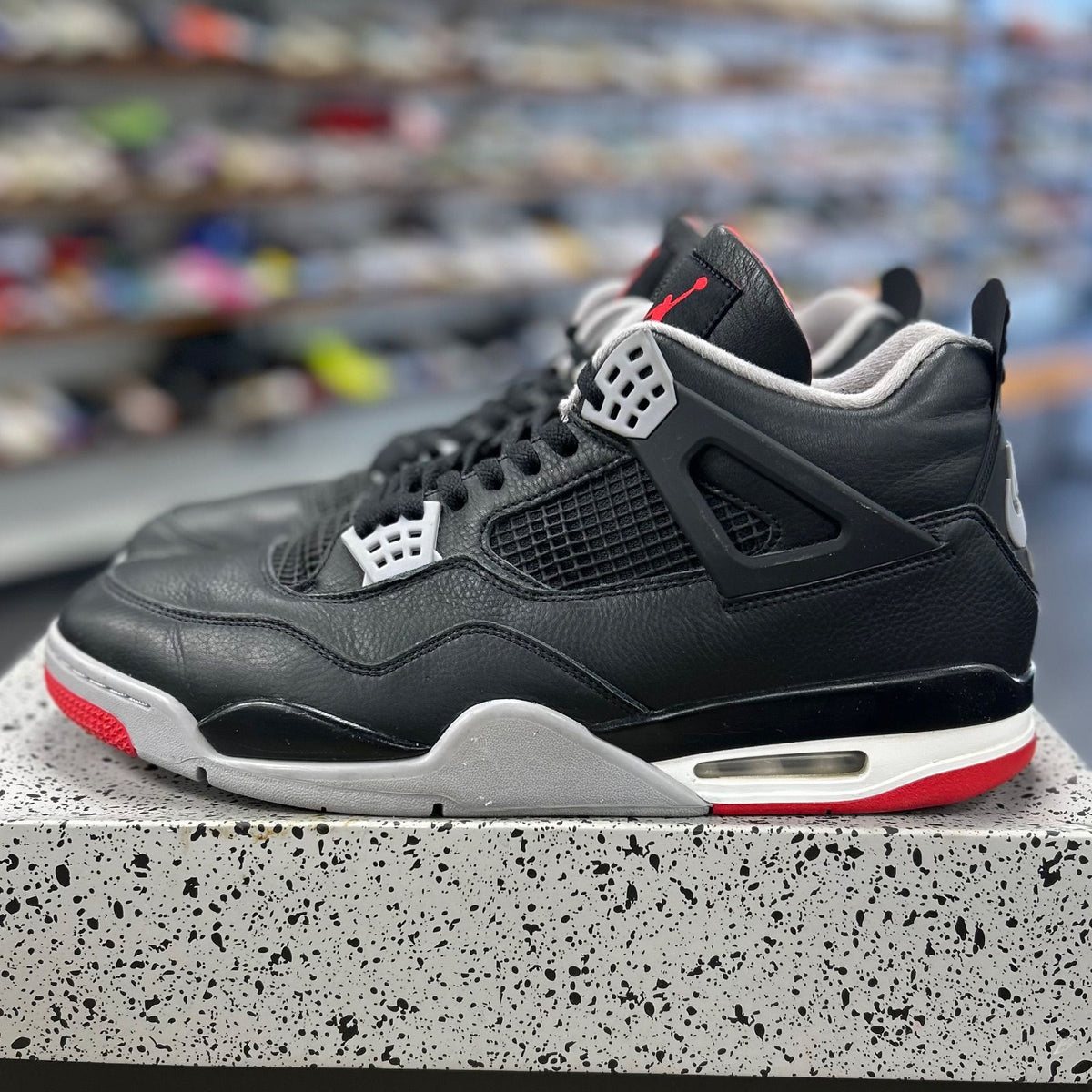 Jordan 4 Retro Bred Reimagined - Preowned