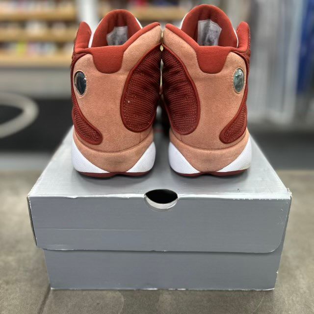 Jordan 13 Retro Dune Red - Preowned