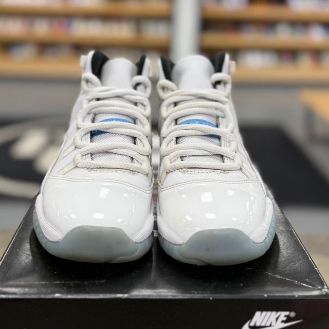 Jordan 11 Retro Legend Blue (2024) (GS) - Preowned