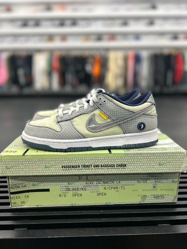 Nike Dunk Low Union Passport Pack Pistachio - Preowned