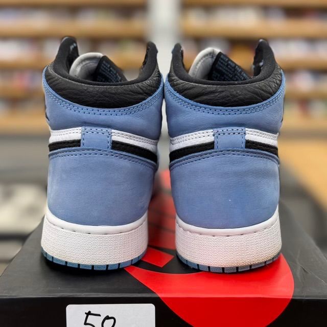 Jordan 1 Retro High OG University Blue (GS) - Preowned