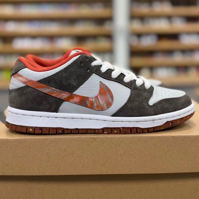 Nike SB Dunk Low Crushed D.C. - Preowned