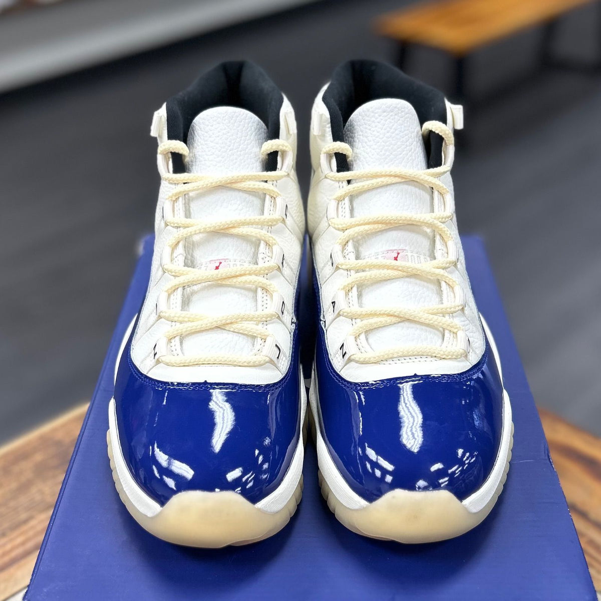 Jordan 11 Retro Rare Air - Preowned