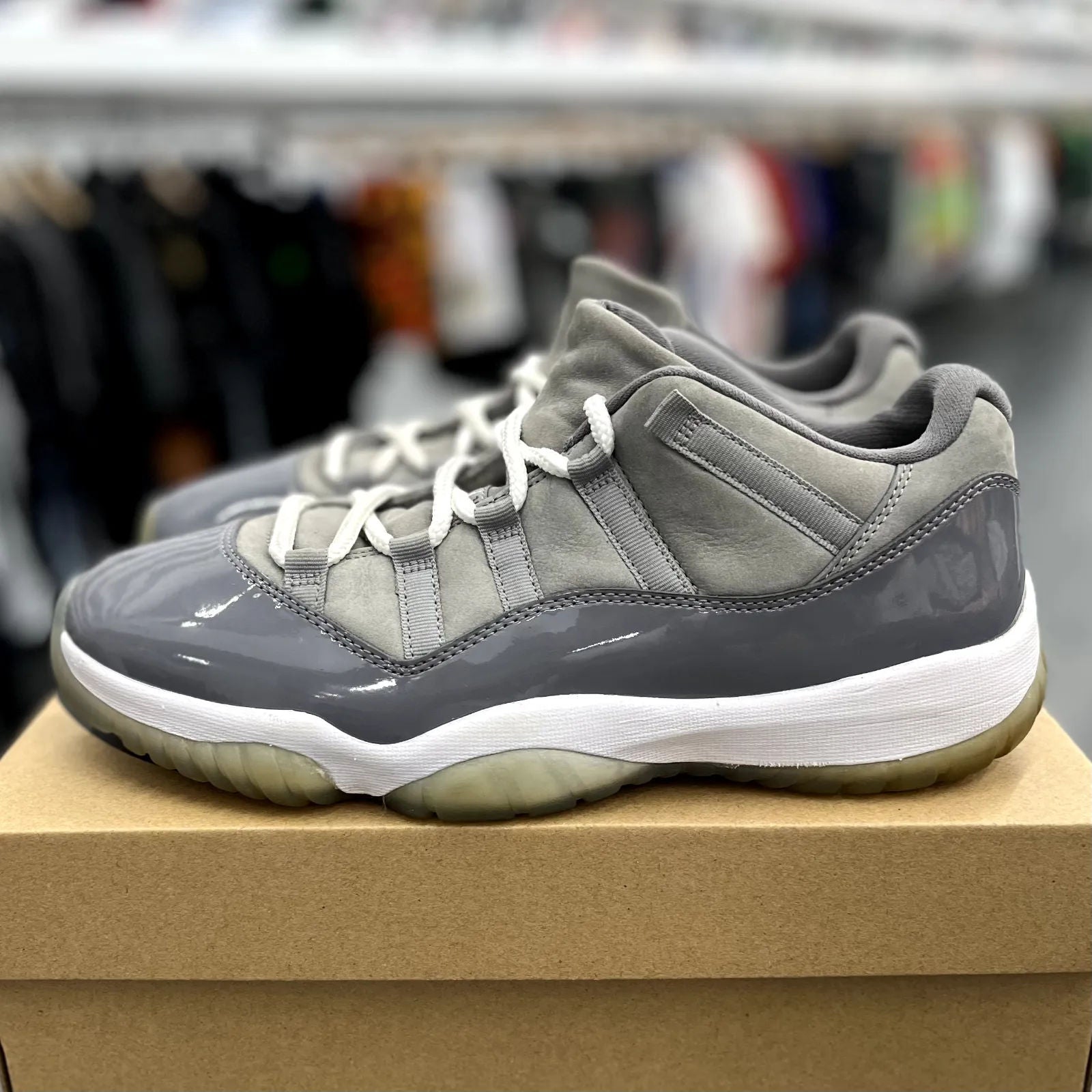 Jordan 11 Retro Low Cool Grey - Preowned