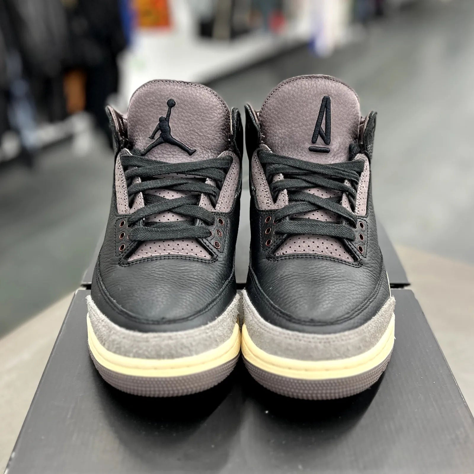 Jordan 3 Retro OG SP A Ma Maniére While You Were Sleeping (Women's) - Preowned