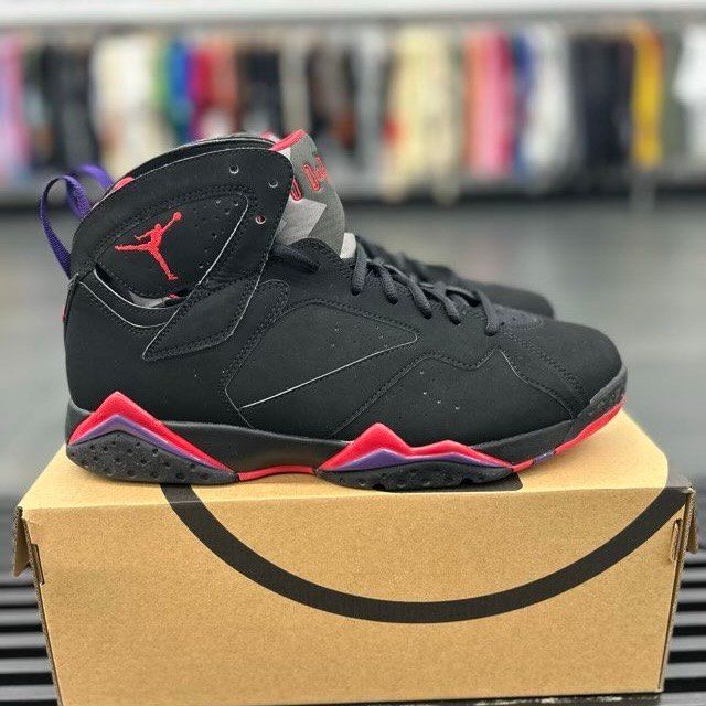 BRAND NEW STEAL - Jordan 7 Retro Raptors (2012)