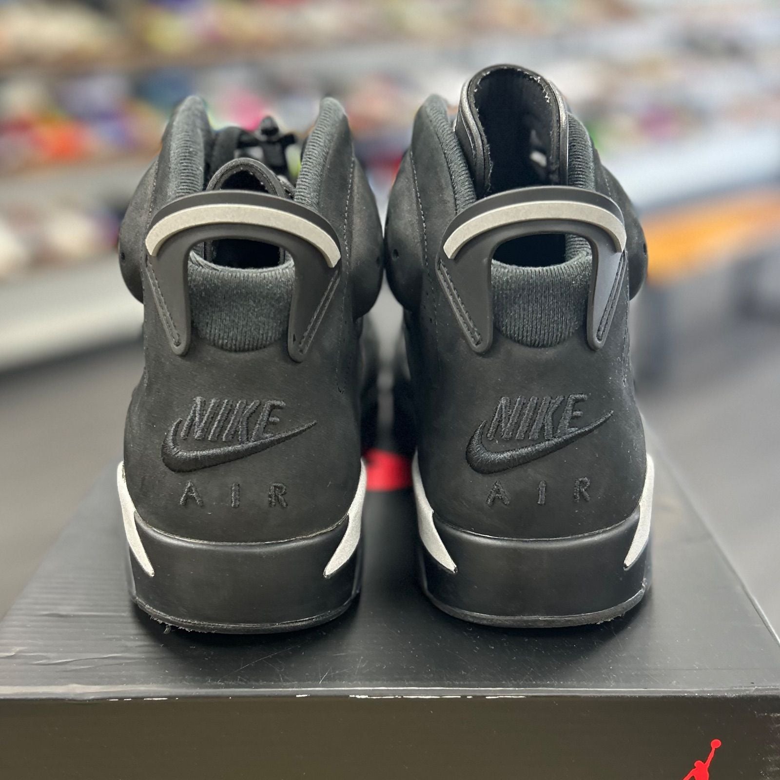 Jordan 6 Retro Cap and Gown - Preowned