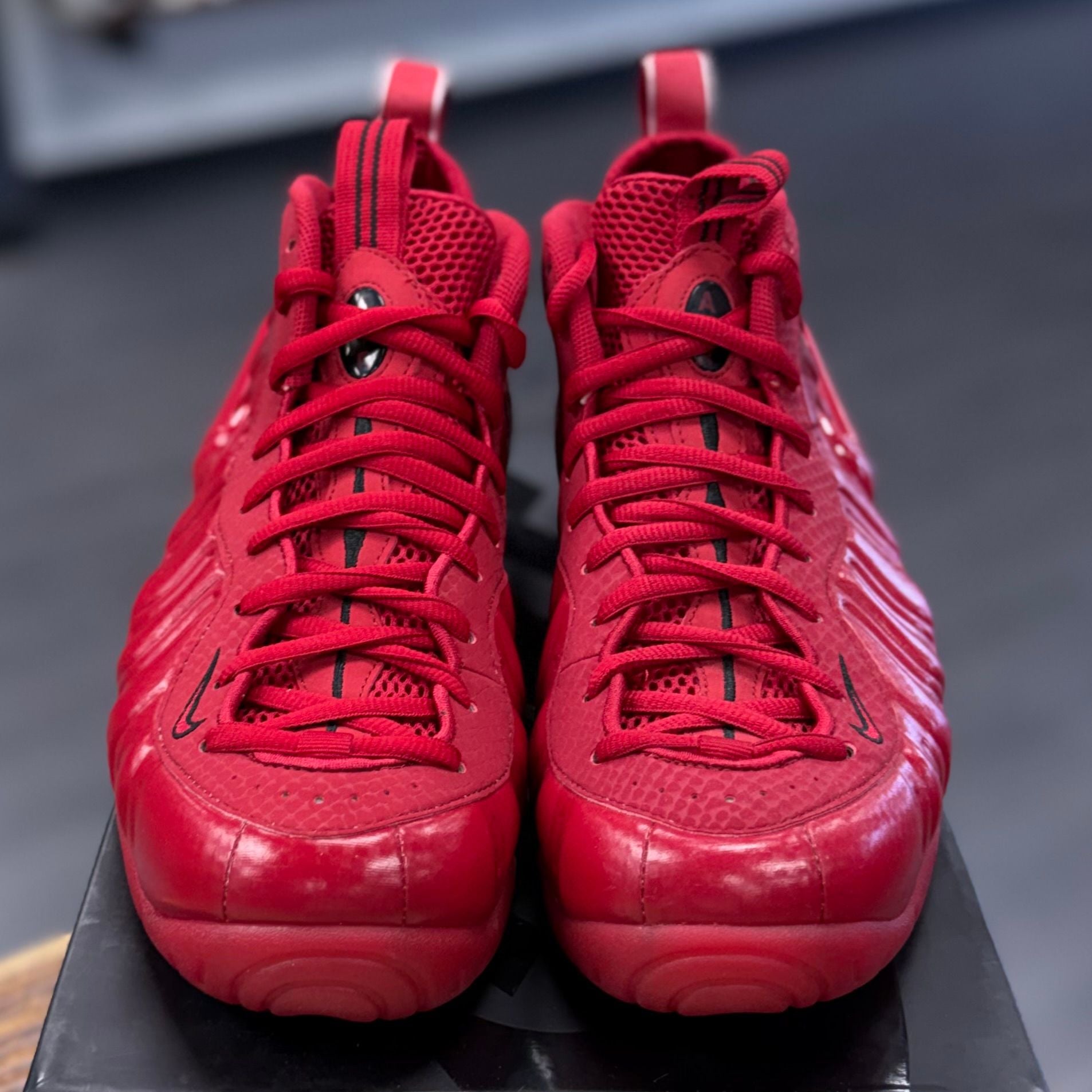 BRAND NEW STEAL - Nike Air Foamposite Pro Red October