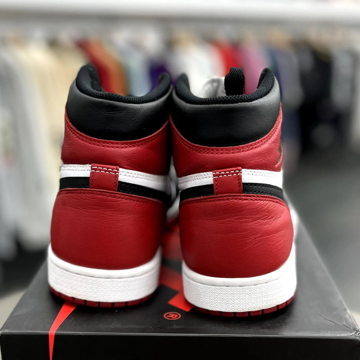 Jordan 1 Retro Black Toe (2016) - Preowned