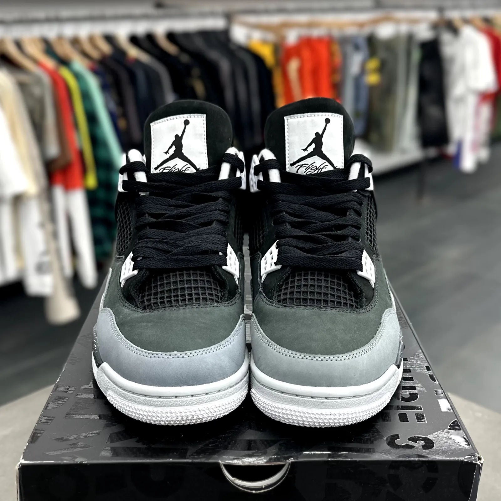 Jordan 4 Retro Fear (2024) - Preowned