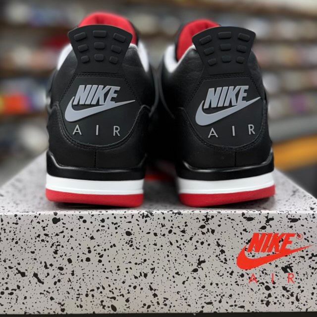 Jordan 4 Retro Bred Reimagined - Preowned