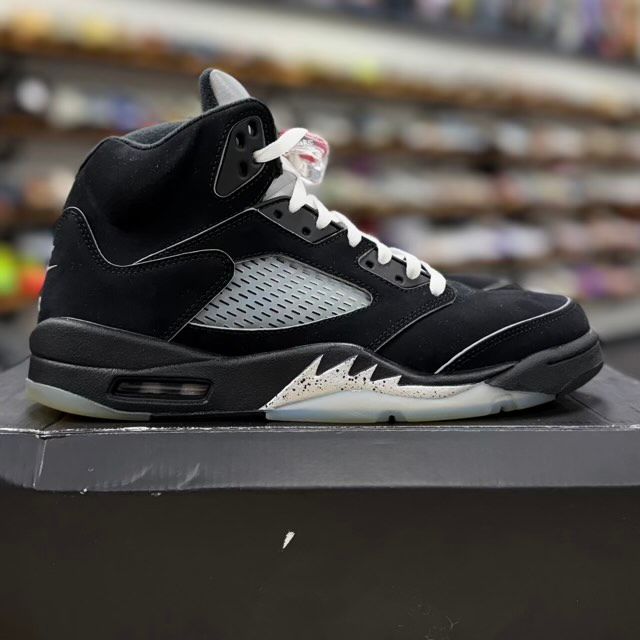 Jordan 5 Retro OG Black Metallic Reimagined - Preowned