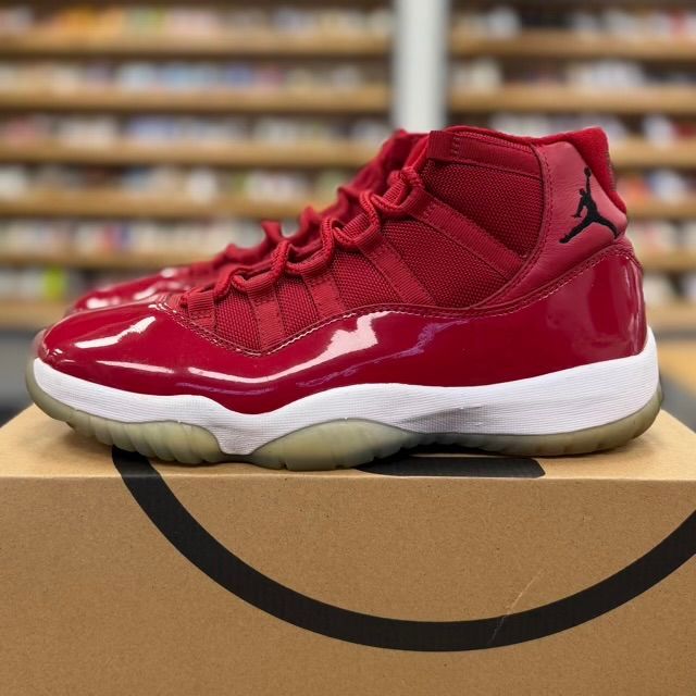 Jordan 11 Retro Win Like 96 - Preowned
