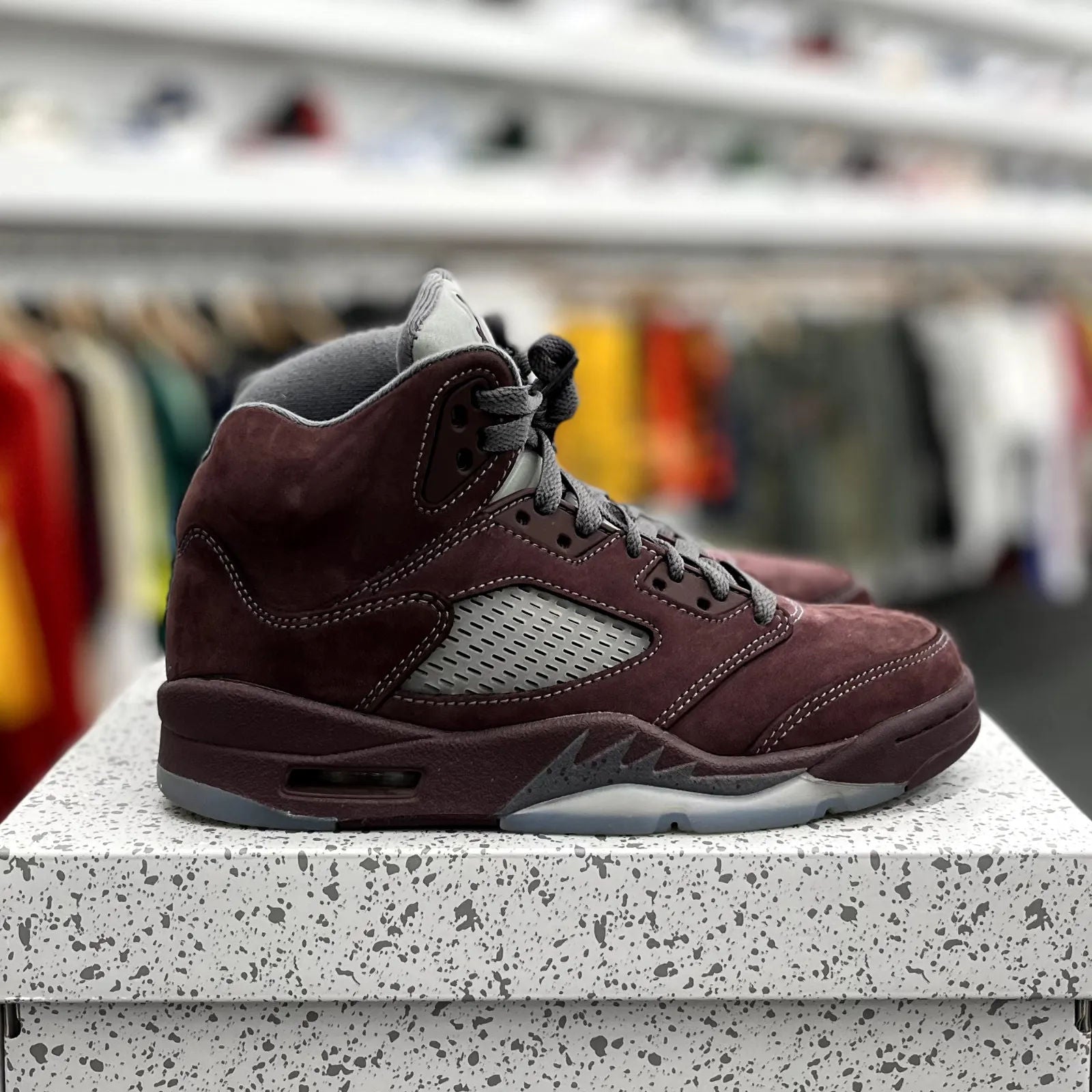 Jordan 5 Retro Burgundy (2023) - Preowned