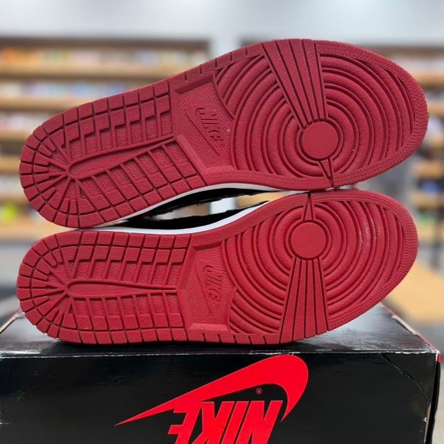 Jordan 1 Retro High OG Patent Bred - Preowned