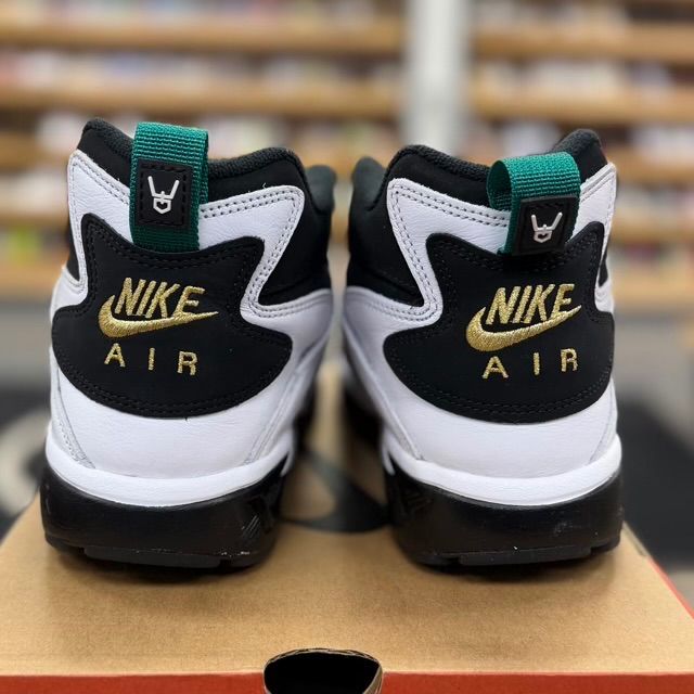 Nike Air Diamond Turf Emerald - Preowned