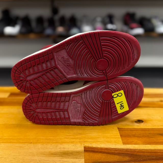 Jordan 1 Retro High OG Chicago Lost and Found - Preowned