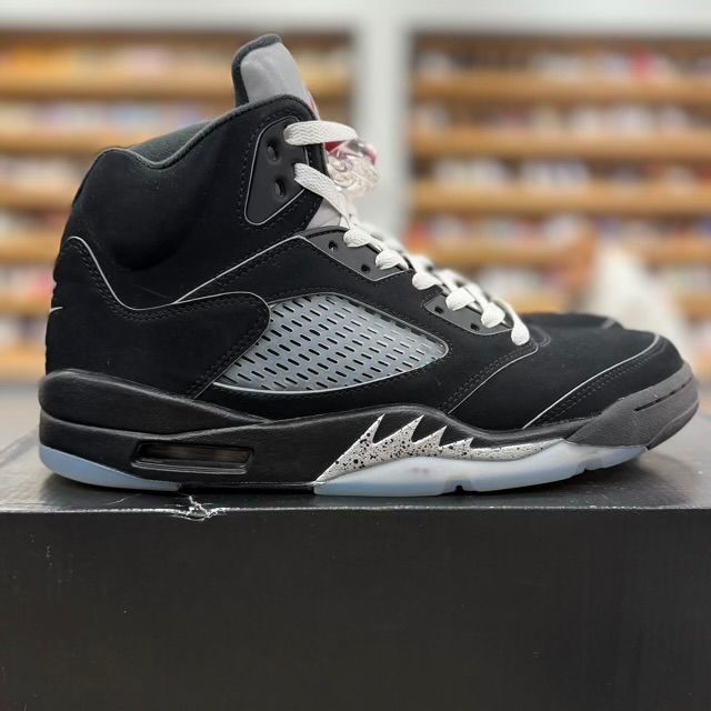 Jordan 5 Retro OG Black Metallic Reimagined - Preowned