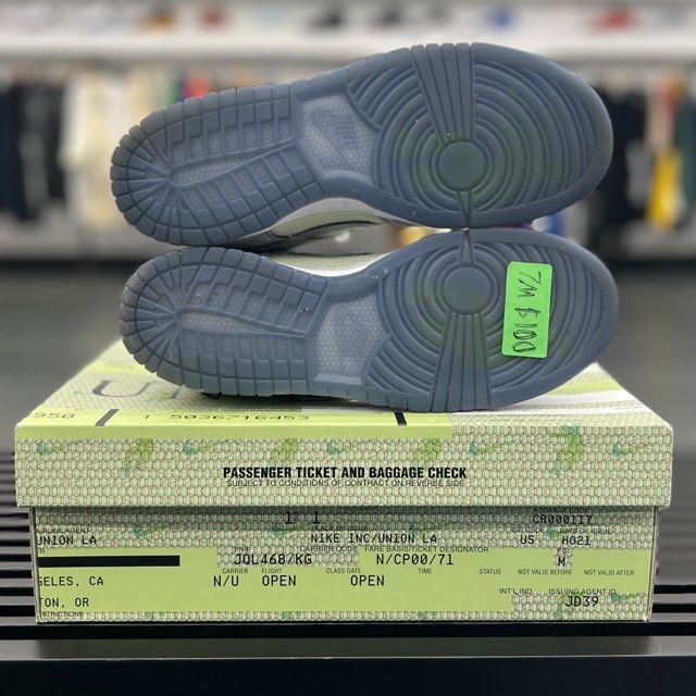 Nike Dunk Low Union Passport Pack Pistachio - Preowned
